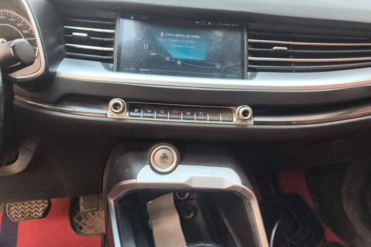 Used Haval H6 2018 Blue-Label 1.5T Automatic Luxury Model Audio And AC Panel