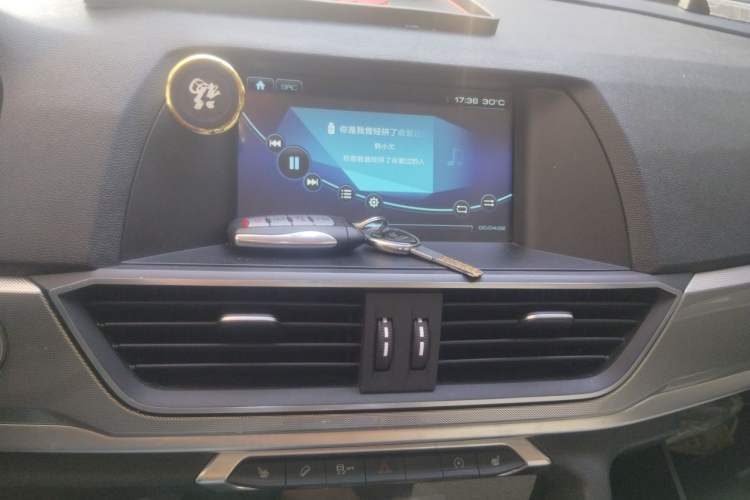 Used Haval H6 2018 Red-Label Sport Edition 1.5T Automatic Two-Wheel Drive Elite Model Audio And AC Panel