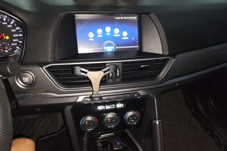 Used Haval H6 2018 Blue Label Sport Edition 1.5T Automatic Two-Wheel Drive Elite Model Audio And AC Panel