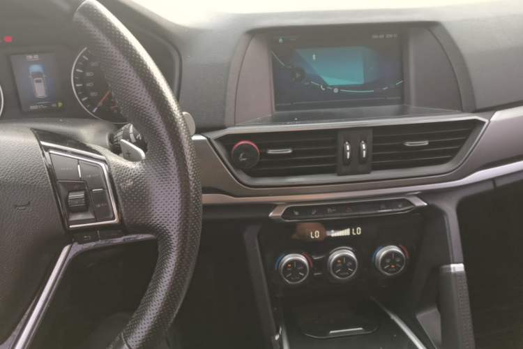 Used Haval H6 2018 Sport Edition 1.5T Automatic Two-Wheel Drive Prestige Model China V Standard Audio And AC Panel