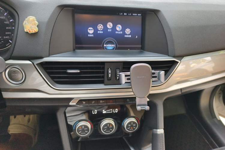 Used Haval H6 2018 Sport Edition 1.5T Manual Two-Wheel Drive Elite Model China V Standard Audio And AC Panel