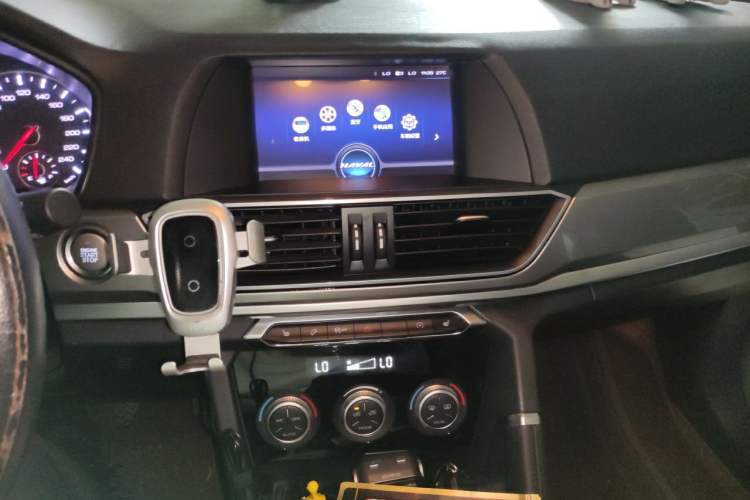 Used Haval H6 2018 Blue Label Sport Edition 1.5T Automatic Two-Wheel Drive Elite Model Audio And AC Panel
