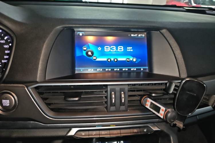 Used Haval H6 2018 Red-Label Sport Edition 1.5T Automatic Two-Wheel Drive Elite Model Audio And AC Panel