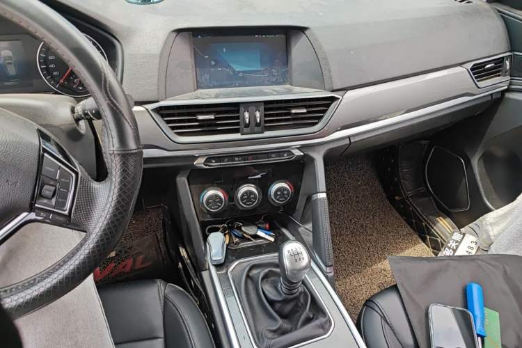 Used Haval H6 2018 Blue Label Sport Edition 1.5T Manual Two-Wheel Drive Elite Model Audio And AC Panel