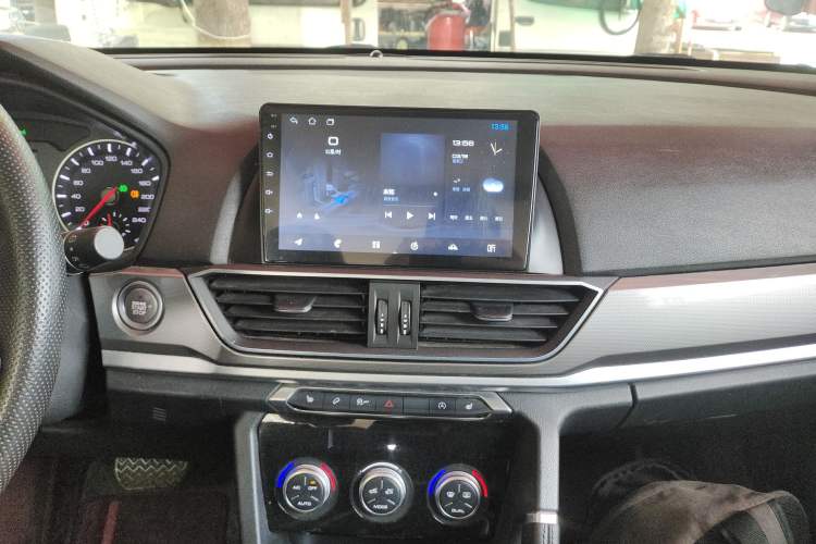 Used Haval H6 2018 Blue Label Sport Edition 1.5T Automatic Two-Wheel Drive Elite Model Audio And AC Panel