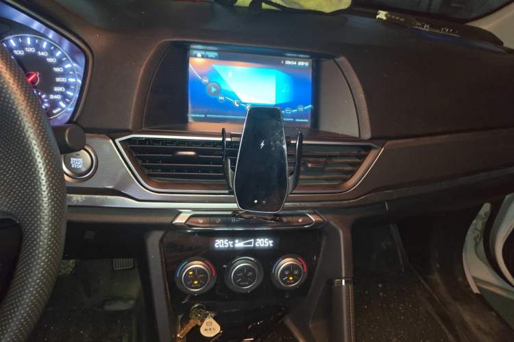 Used Haval H6 2018 Blue Label Sport Edition 1.5T Automatic Two-Wheel Drive Elite Model Audio And AC Panel