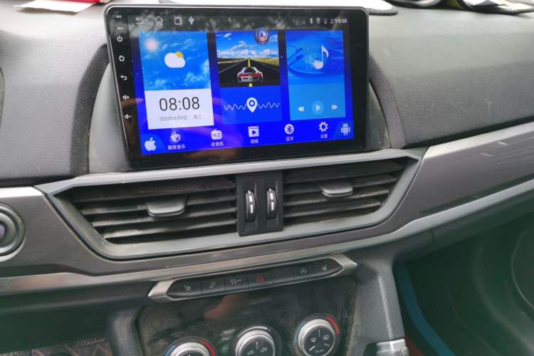 Used Haval H6 2018 Blue Label Sport Edition 1.5T Manual Two-Wheel Drive Elite Model Audio And AC Panel
