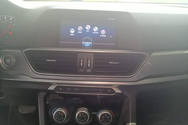 Used Haval H6 2018 Sport Edition 1.5T Automatic Two-Wheel Drive Elite Model China V Standard Audio And AC Panel