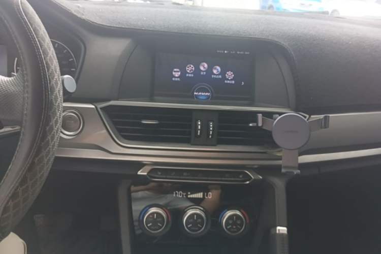 Used Haval H6 2018 Blue Label Sport Edition 1.5T Automatic Two-Wheel Drive Elite Model Audio And AC Panel