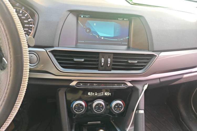 Used Haval H6 2018 Blue Label Sport Edition 1.5T Automatic Two-Wheel Drive Elite Model Audio And AC Panel