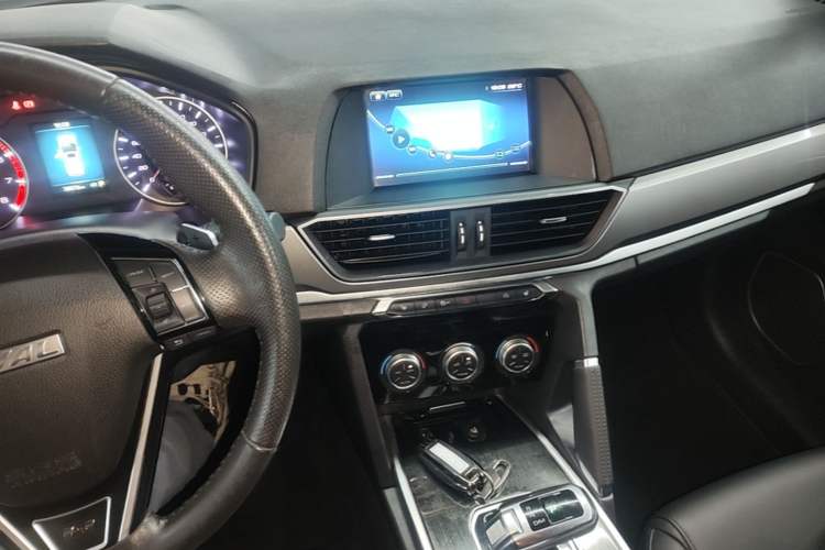Used Haval H6 2018 Red-Label Sport Edition 1.5T Automatic Two-Wheel Drive Elite Model Audio And AC Panel