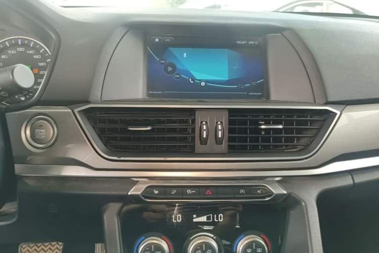 Used Haval H6 2018 Red-Label Sport Edition 1.5T Automatic Two-Wheel Drive Elite Model Audio And AC Panel
