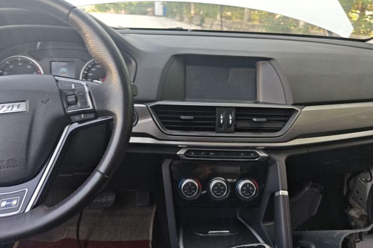 Used Haval H6 2018 Blue Label Sport Edition 1.5T Automatic Two-Wheel Drive Elite Model Audio And AC Panel