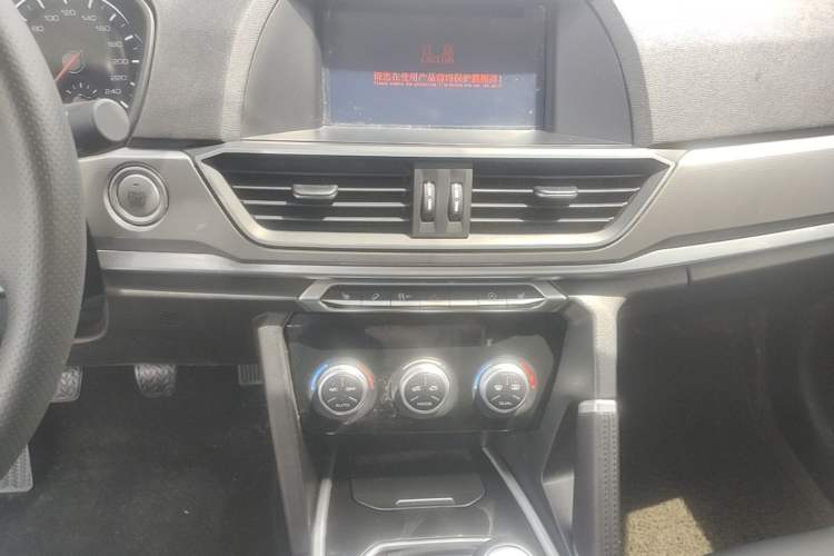 Used Haval H6 2018 Sport Edition 1.5T Manual Two-Wheel Drive Elite Model China V Standard Audio And AC Panel