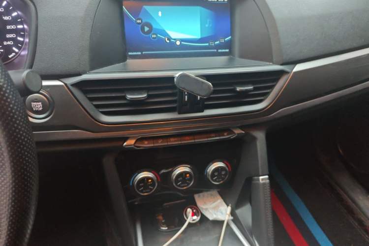 Used Haval H6 2018 Blue Label Sport Edition 1.5T Automatic Two-Wheel Drive Elite Model Audio And AC Panel