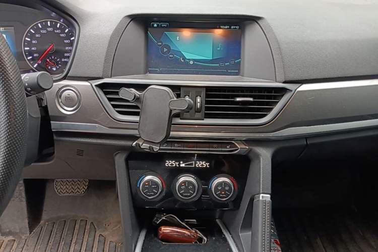 Used Haval H6 2018 Blue Label Sport Edition 1.5T Automatic Two-Wheel Drive Elite Model Audio And AC Panel