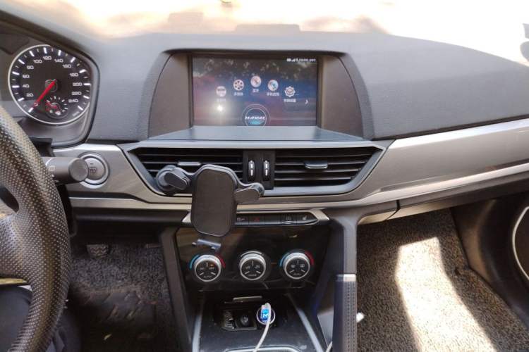Used Haval H6 2018 Sport Edition 1.5T Manual Two-Wheel Drive Elite Model China V Standard Audio And AC Panel