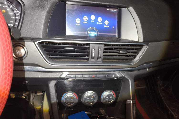 Used Haval H6 2018 Blue Label Sport Edition 1.5T Automatic Two-Wheel Drive Elite Model Audio And AC Panel