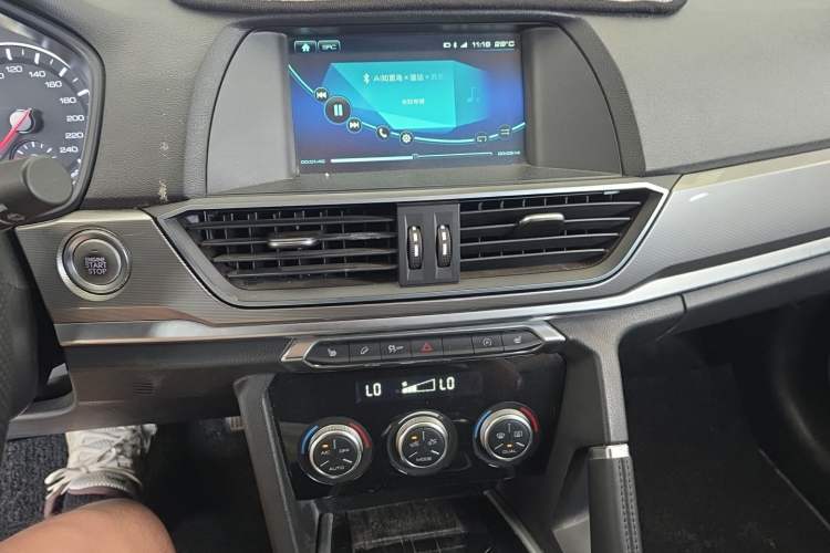 Used Haval H6 2018 Blue Label Sport Edition 1.5T Automatic Two-Wheel Drive Prestige Model Audio And AC Panel