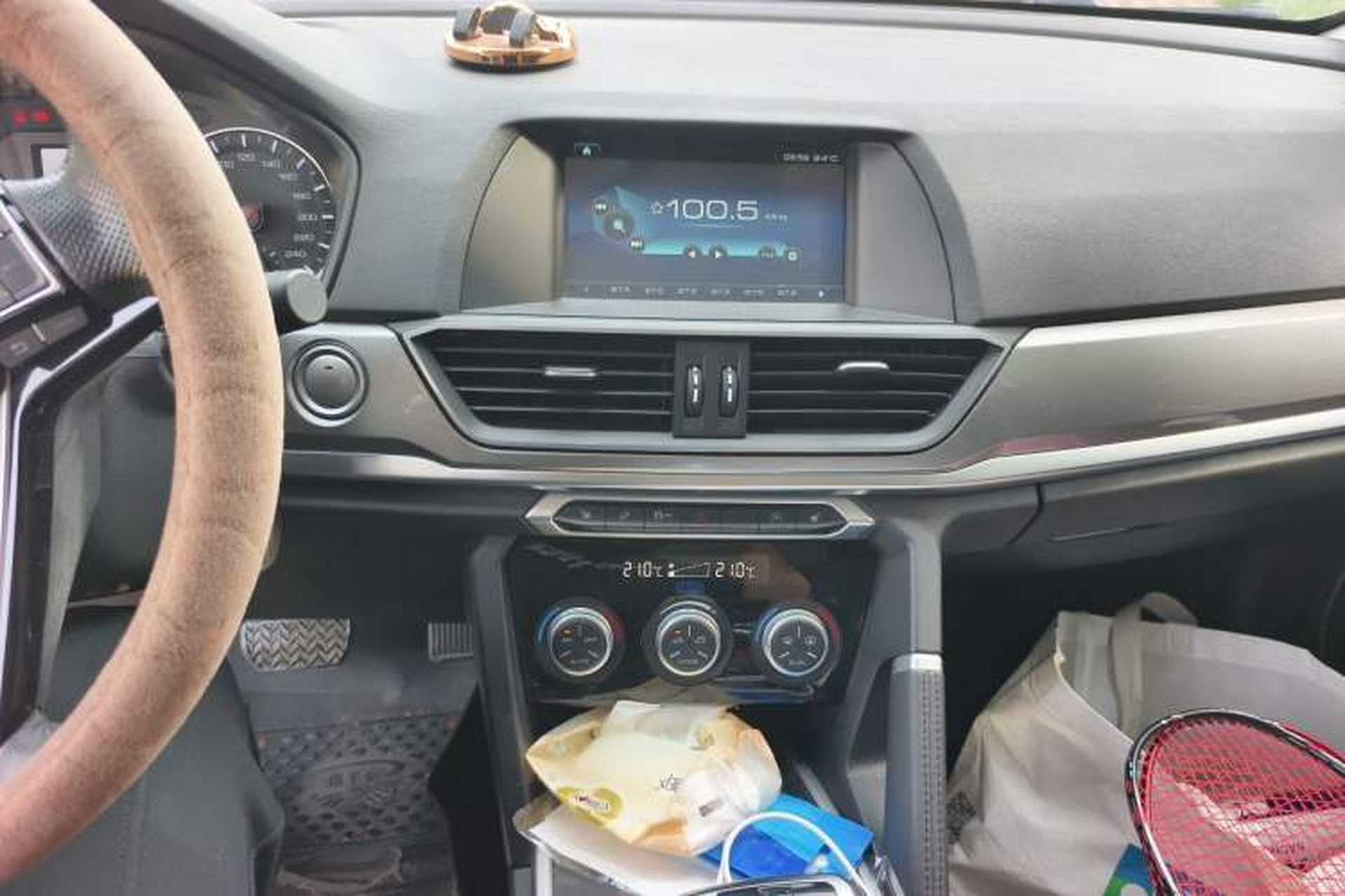 Used Haval H6 2018 Sport Edition 1.5T Automatic Two-Wheel Drive Prestige Model China V Standard Audio And AC Panel