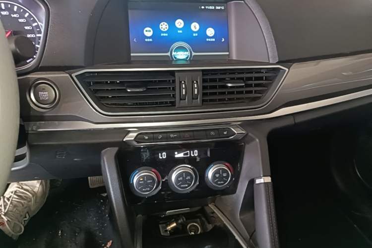 Used Haval H6 2018 Red-Label Sport Edition 1.5T Automatic Two-Wheel Drive Prestige Model Audio And AC Panel