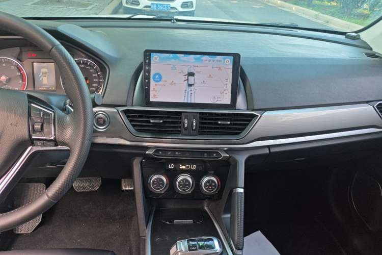 Used Haval H6 2018 Red-Label Sport Edition 1.5T Automatic Two-Wheel Drive Elite Model Audio And AC Panel