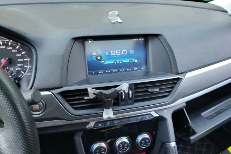 Used Haval H6 2018 Blue Label Sport Edition 1.5T Automatic Two-Wheel Drive Elite Model Audio And AC Panel