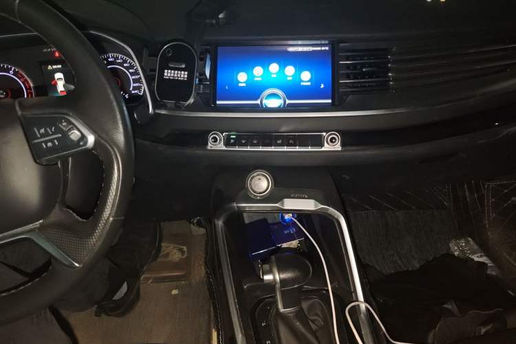Used Haval H6 2018 Blue-Label 1.5T Automatic Luxury Model Audio And AC Panel