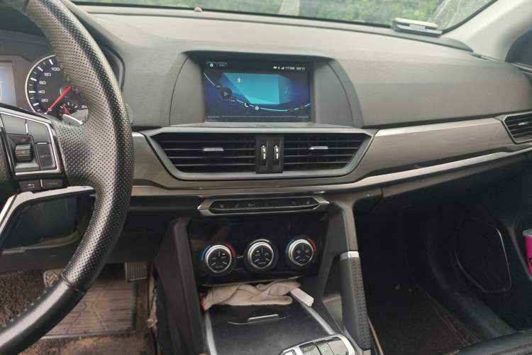 Used Haval H6 2018 Sport Edition 1.5T Automatic Two-Wheel Drive Elite Model China V Standard Audio And AC Panel