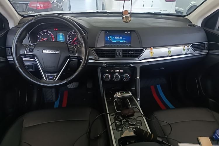 Used Haval H6 2018 Blue Label Sport Edition 1.5T Automatic Two-Wheel Drive Elite Model Center Console