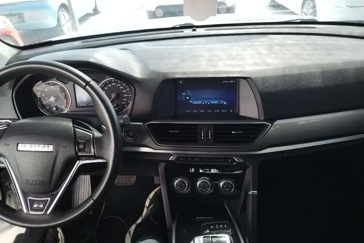 Used Haval H6 2018 Red-Label Sport Edition 1.5T Automatic Two-Wheel Drive Elite Model Center Console