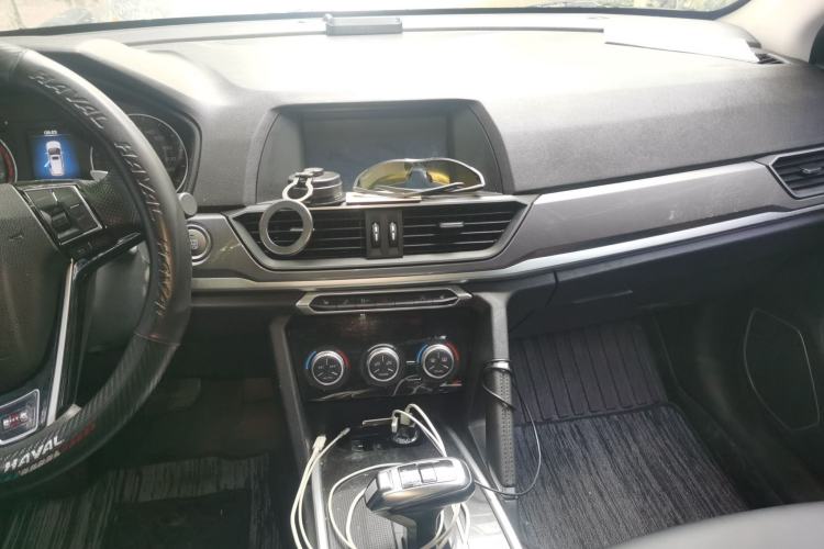 Used Haval H6 2018 Red-Label Sport Edition 1.5T Automatic Two-Wheel Drive Elite Model Center Console