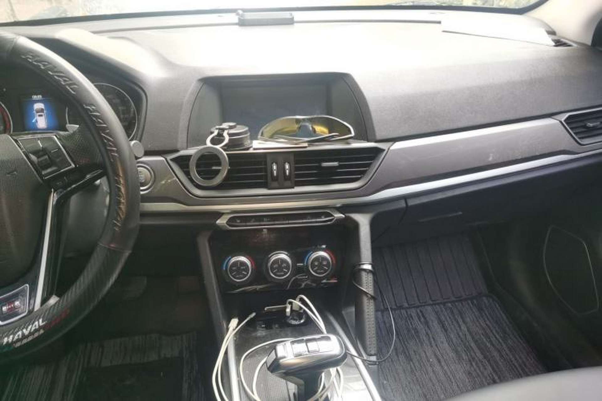 Used Haval H6 2018 Red-Label Sport Edition 1.5T Automatic Two-Wheel Drive Elite Model Center Console