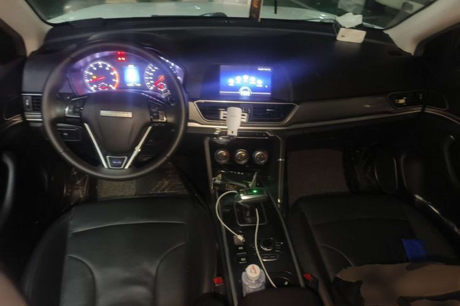 Used Haval H6 2018 Blue Label Sport Edition 1.5T Automatic Two-Wheel Drive Elite Model Center Console