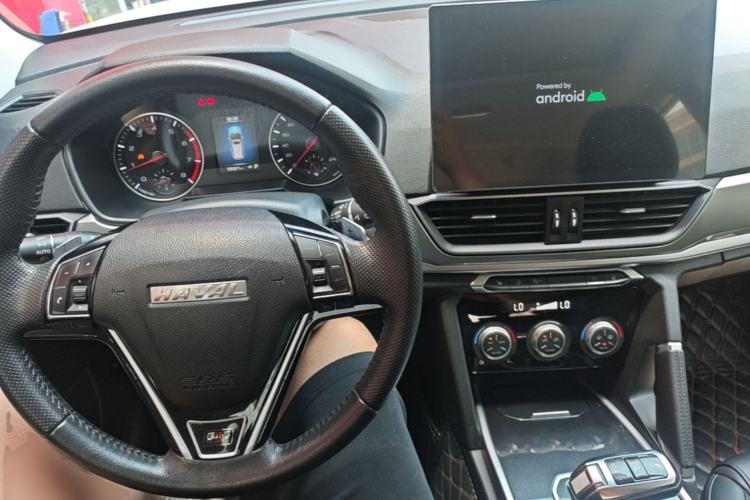 Used Haval H6 2018 Red-Label Sport Edition 1.5T Automatic Two-Wheel Drive Prestige Model Center Console
