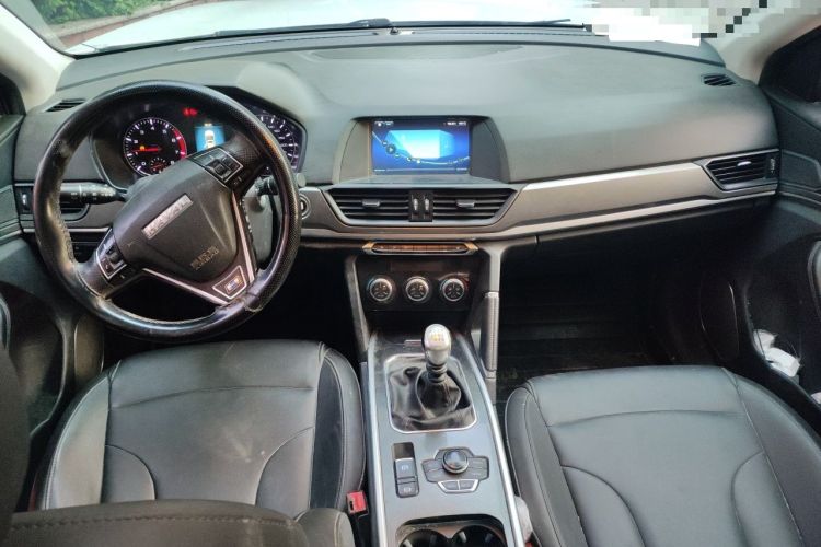 Used Haval H6 2018 Blue Label Sport Edition 1.5T Manual Two-Wheel Drive Elite Model Center Console