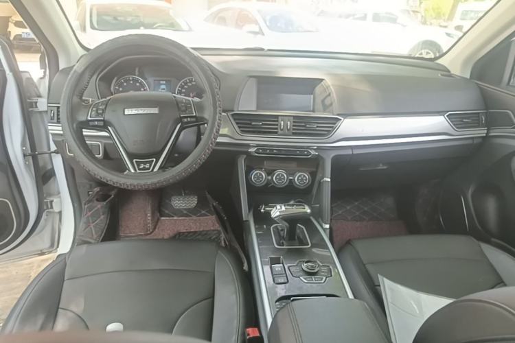 Used Haval H6 2018 Sport Edition 1.5T Automatic Two-Wheel Drive Elite Model China V Standard Center Console
