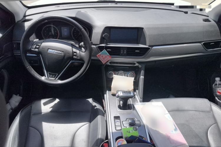 Used Haval H6 2018 Blue Label Sport Edition 1.5T Automatic Two-Wheel Drive Elite Model Center Console