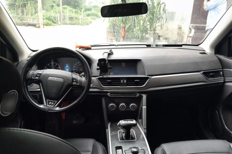 Used Haval H6 2018 Blue Label Sport Edition 1.5T Automatic Two-Wheel Drive Elite Model Center Console