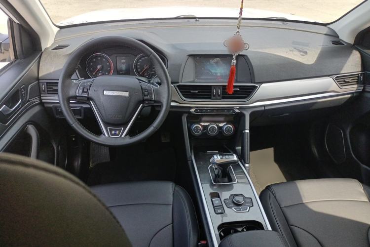 Used Haval H6 2018 Blue Label Sport Edition 1.5T Automatic Two-Wheel Drive Elite Model Center Console