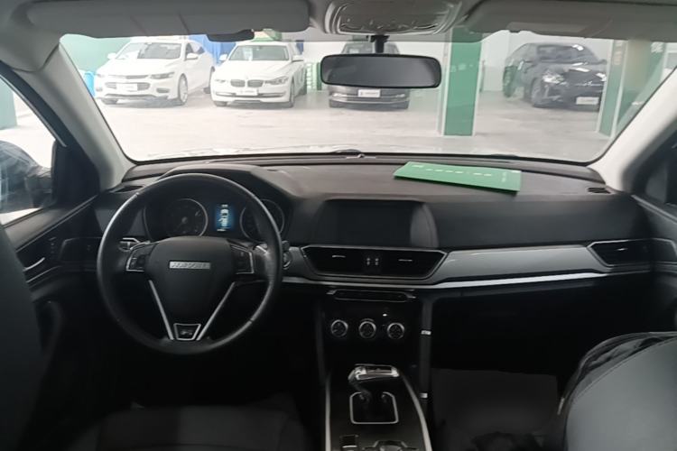 Used Haval H6 2018 Blue Label Sport Edition 1.5T Automatic Two-Wheel Drive Elite Model Center Console