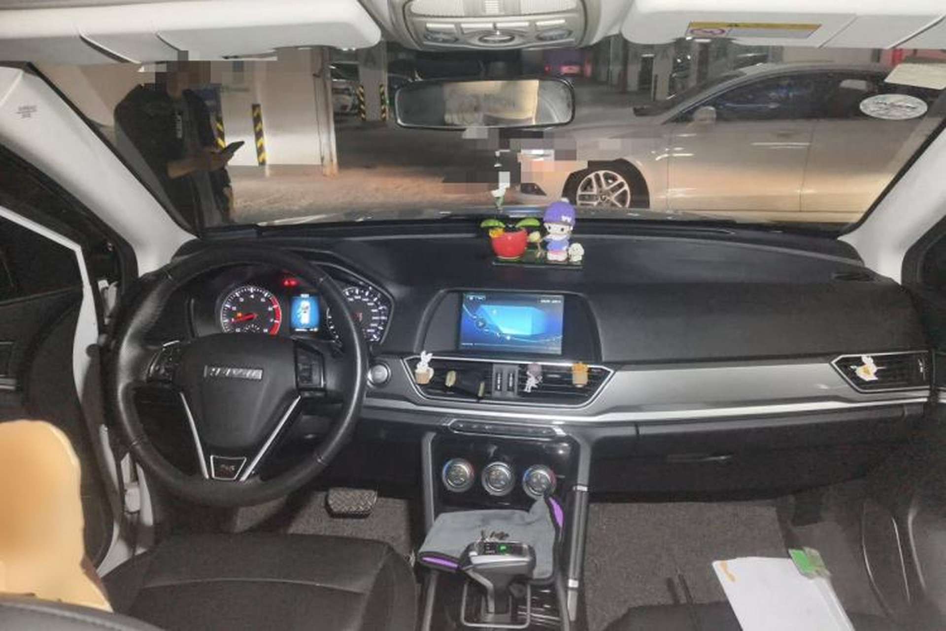 Used Haval H6 2018 Red-Label Sport Edition 1.5T Automatic Two-Wheel Drive Elite Model Center Console