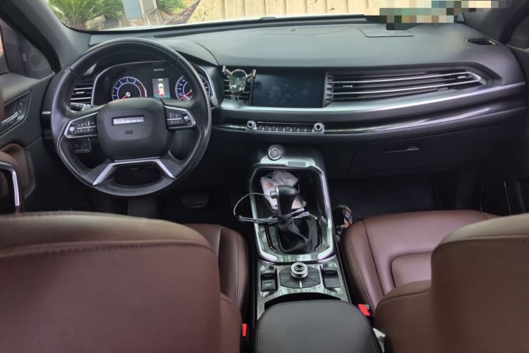 Used Haval H6 2018 Red-Label 1.5T Automatic Luxury Model Center Console