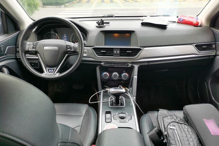Used Haval H6 2018 Blue Label Sport Edition 1.5T Automatic Two-Wheel Drive Elite Model Center Console