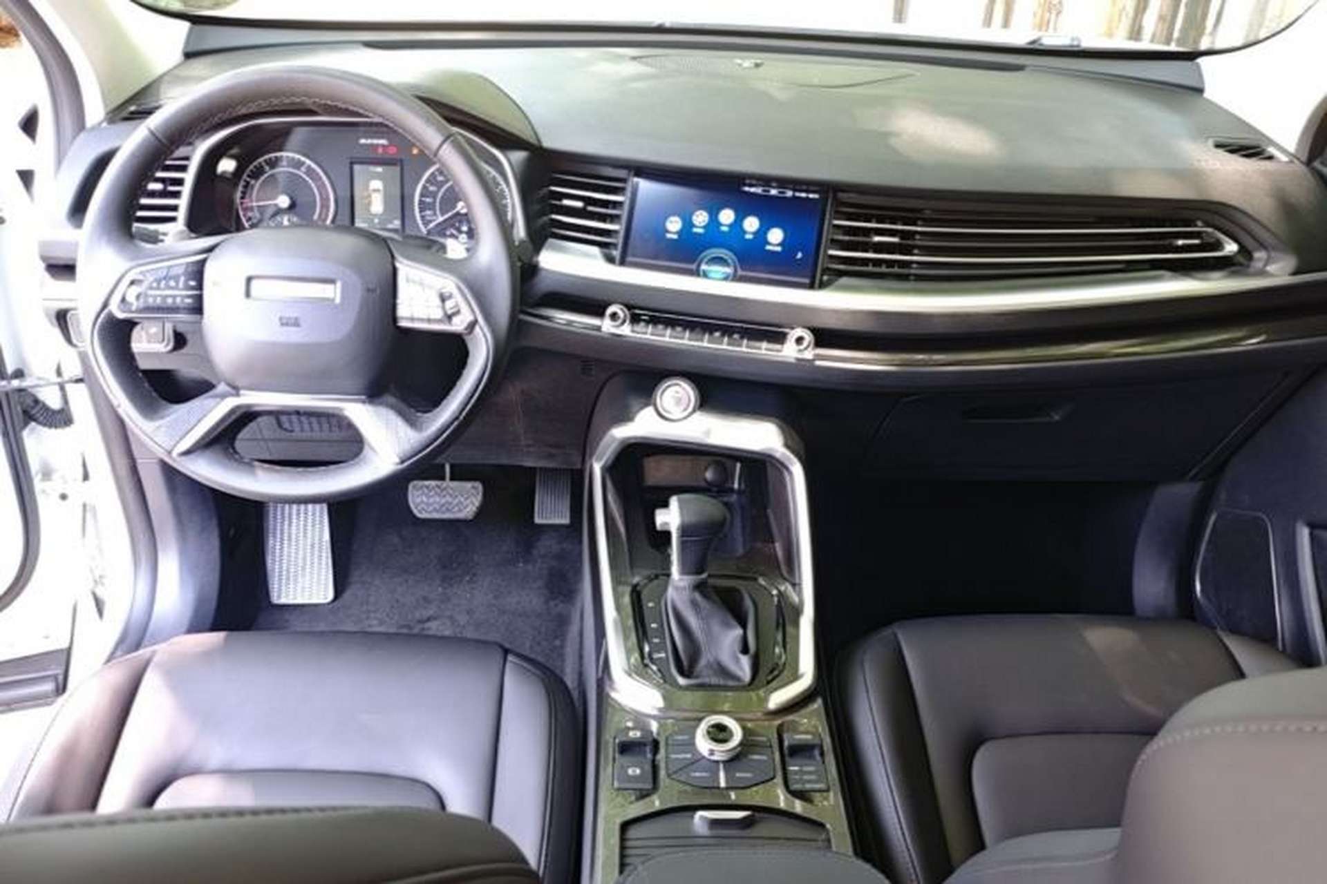 Used Haval H6 2018 Blue-Label 1.5T Automatic Luxury Model Center Console