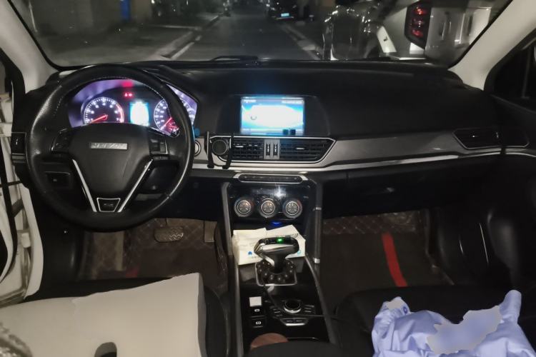 Used Haval H6 2018 Red-Label Sport Edition 1.5T Automatic Two-Wheel Drive Elite Model Center Console