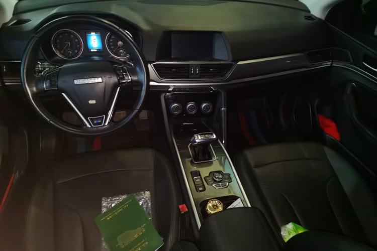 Used Haval H6 2018 Blue Label Sport Edition 1.5T Automatic Two-Wheel Drive Elite Model Center Console