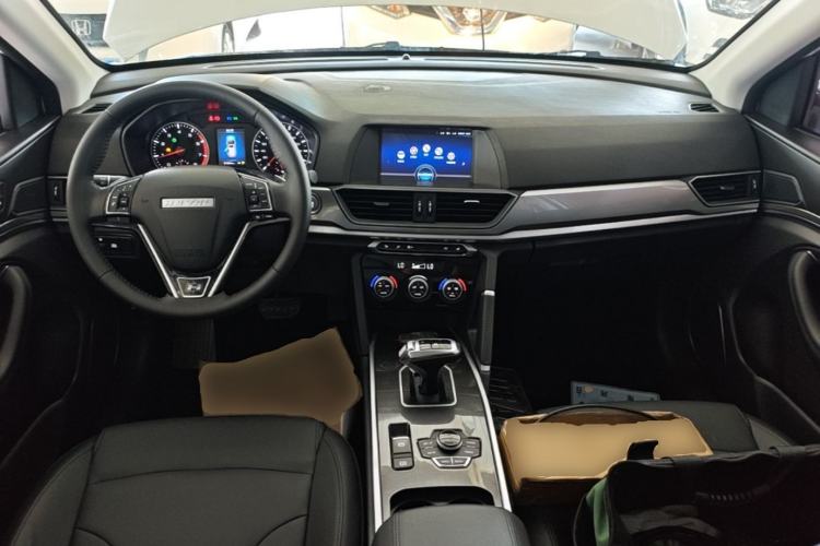 Used Haval H6 2018 Sport Edition 1.5T Automatic Two-Wheel Drive Elite Model China V Standard Center Console