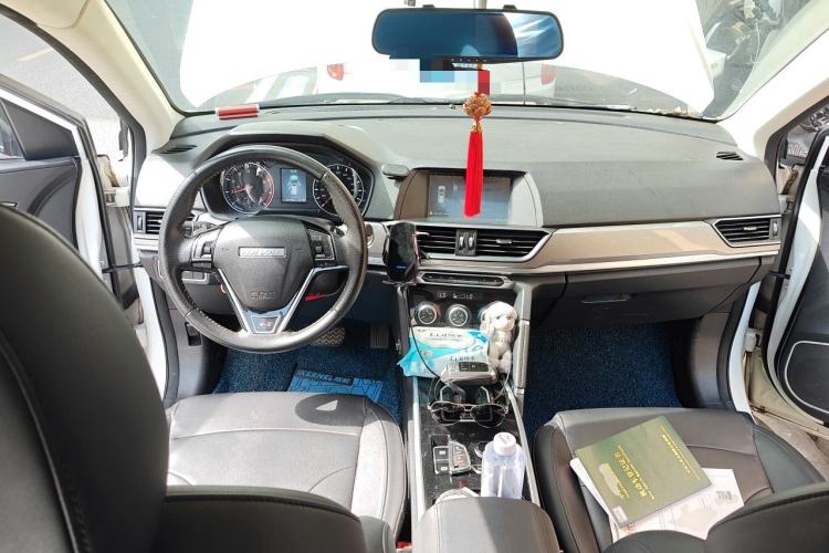 Used Haval H6 2018 Red-Label Sport Edition 1.5T Automatic Two-Wheel Drive Elite Model Center Console