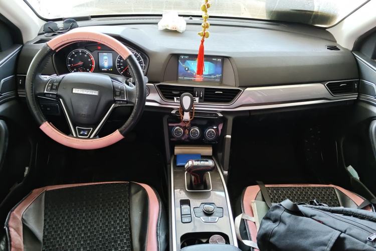 Used Haval H6 2018 Blue Label Sport Edition 1.5T Automatic Two-Wheel Drive Elite Model Center Console